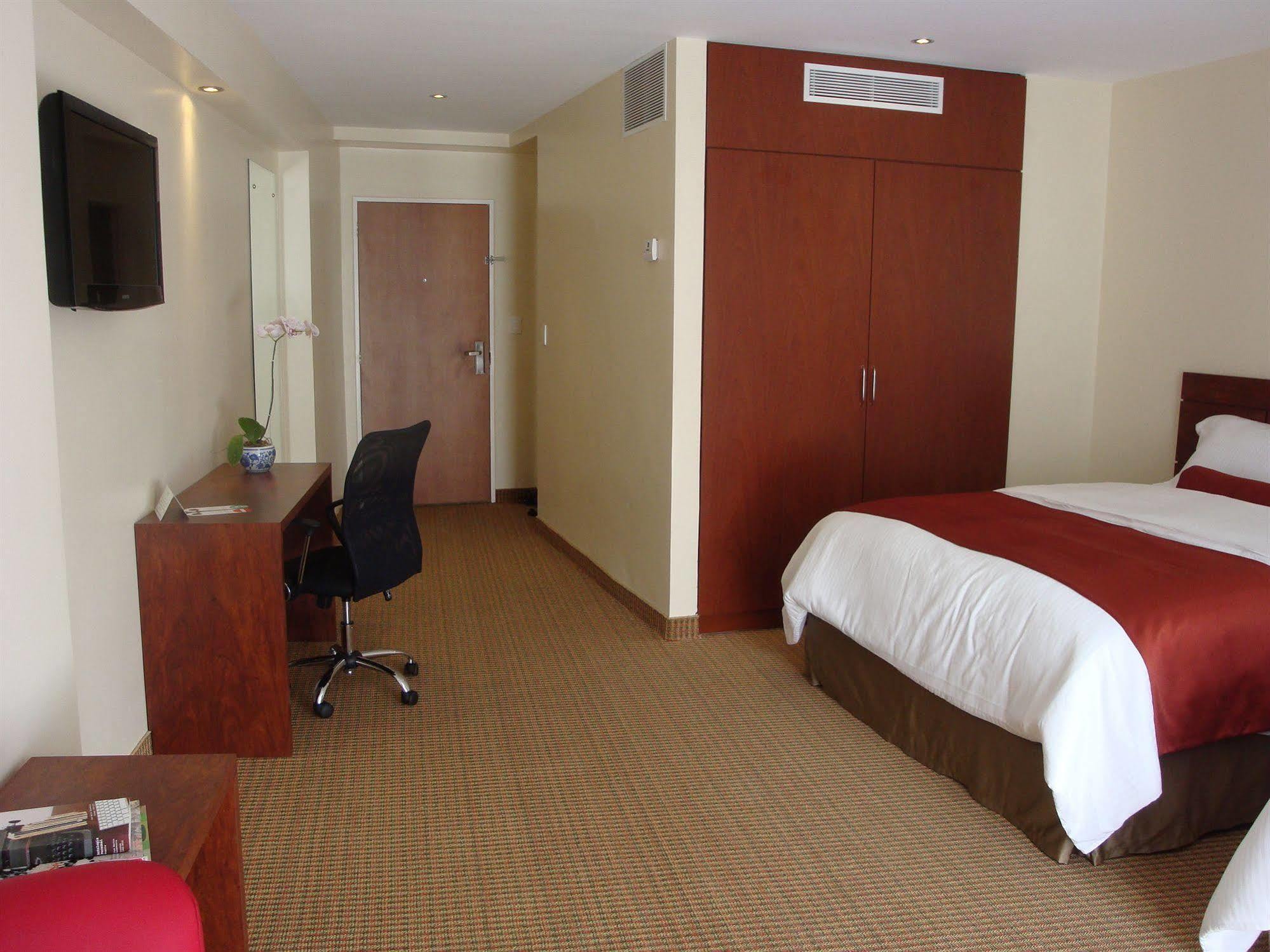 Continental Altamira Hotel Caracas Exterior photo
